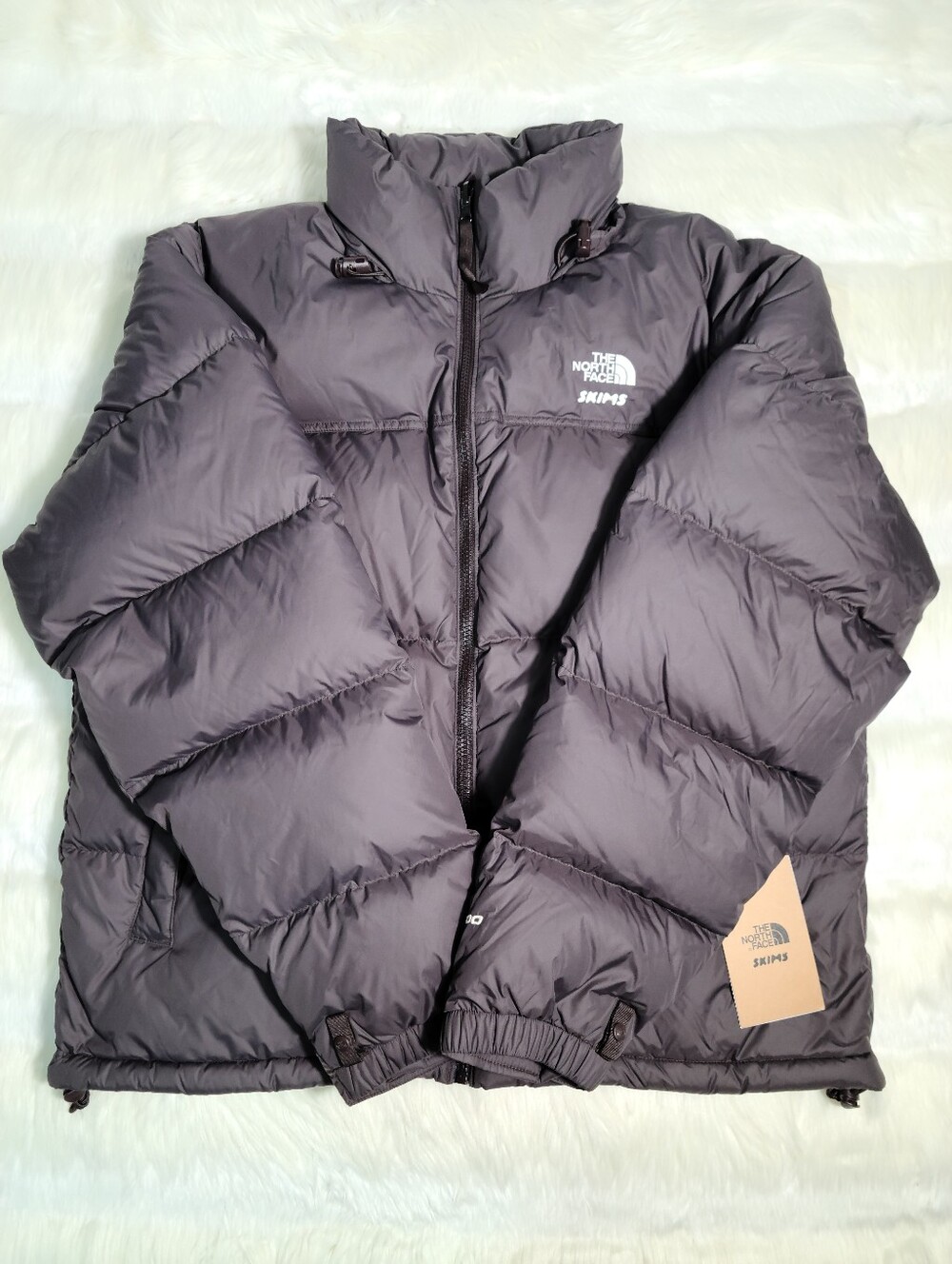 The North Face TNF x SKIMS 1996 Retro Nuptse Jacket Phoenix Women Small NEW